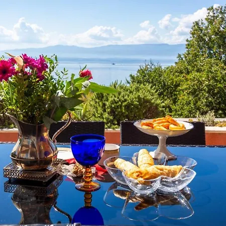 Vila Anamia With Seaview By Guide Sodici