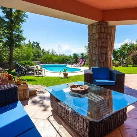 Vila Anamia With Seaview By Guide
