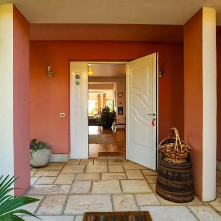 Vila Anamia With Seaview By Guide